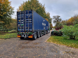 Container