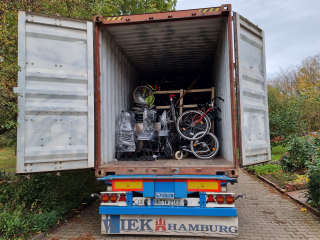 Container